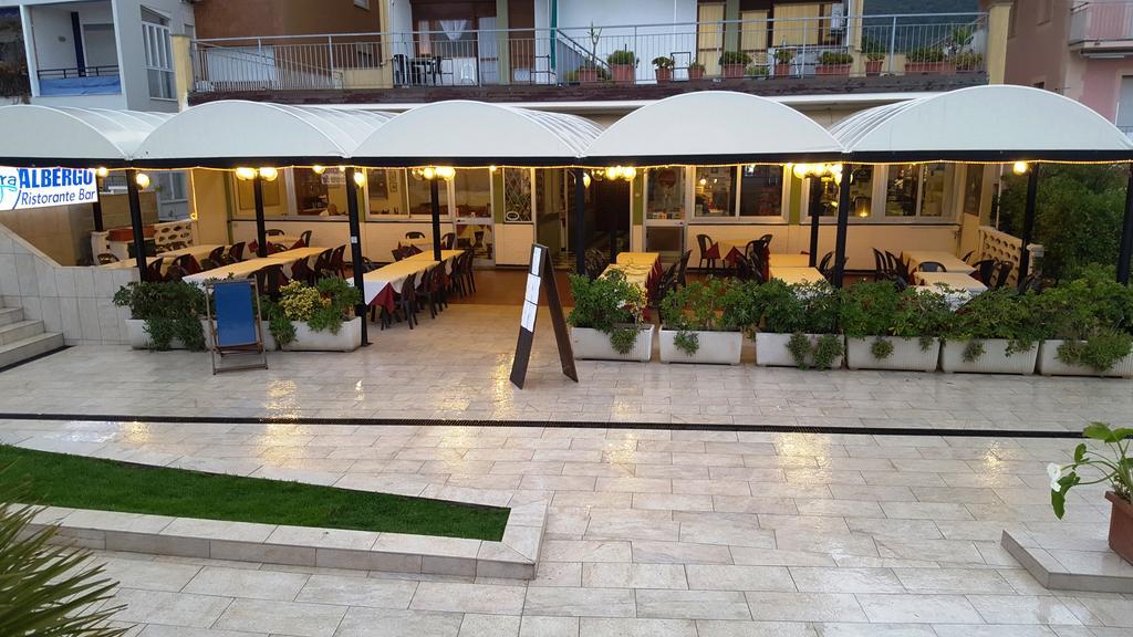 Albergo La Lampara دييفا مارينا المظهر الخارجي الصورة
